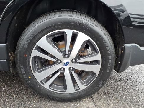 Used 2019 Subaru Outback 3.6R Limited w/ Popular Package #2 image 17
