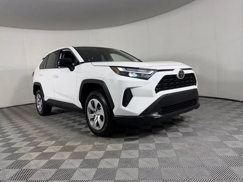 Used 2025 Toyota RAV4 LE FWD image 5
