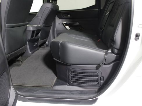 Used 2023 Toyota Tundra Limited image 12
