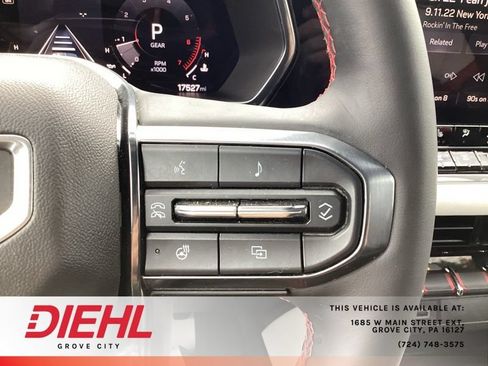 Used 2024 GMC Canyon AT4X AWD/4WD image 28