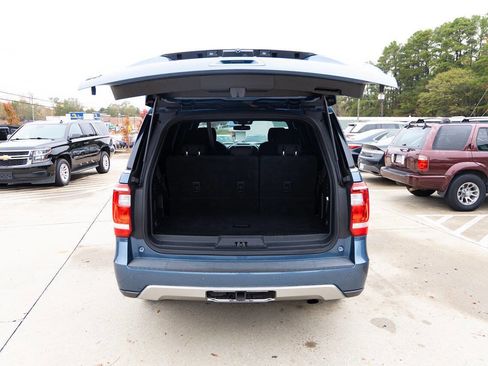 Used 2020 Ford Expedition XLT image 5