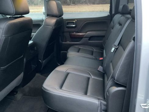 Used 2018 GMC Sierra 1500 SLT image 39