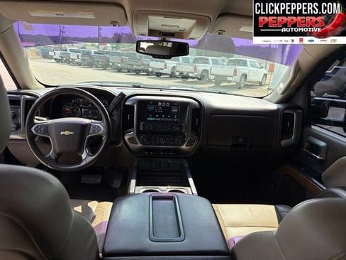 Used 2015 Chevrolet Silverado 1500 LTZ AWD/4WD image 18