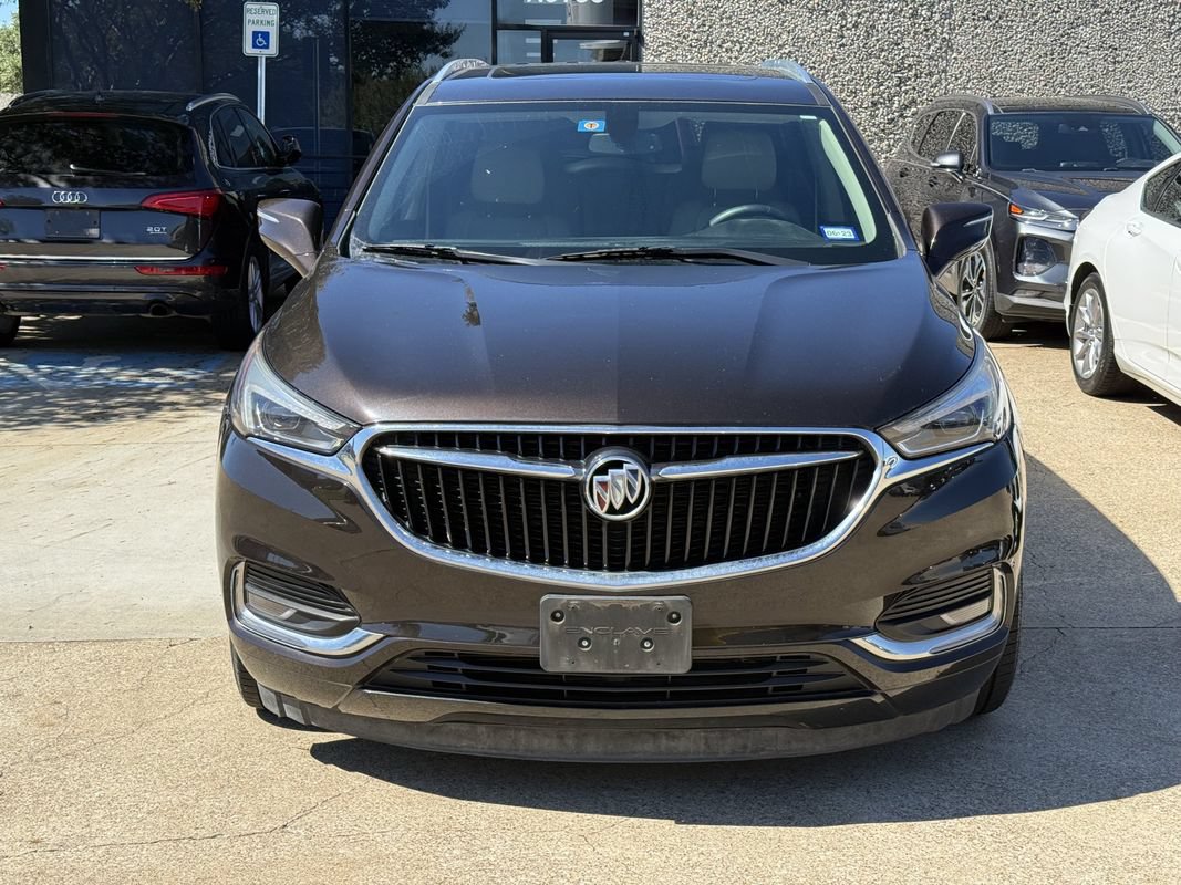 Used 2019 Buick Enclave Essence FWD image 2
