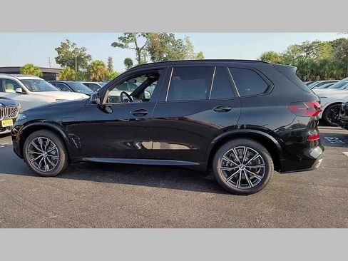 New 2026 BMW X5 xDrive50e w/ M Sport Package image 11