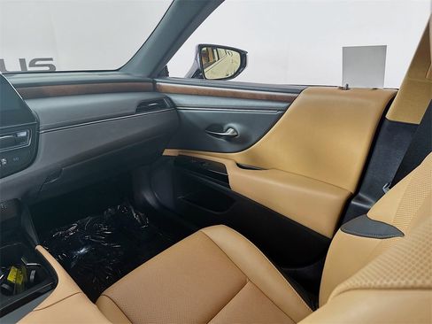 Used 2023 Lexus ES 350 w/ Premium Package image 27