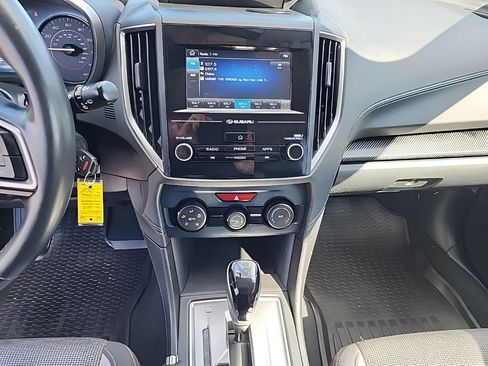 Used 2018 Subaru Crosstrek 2.0i Premium image 15