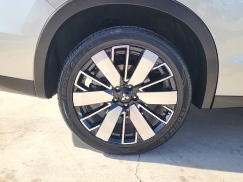 Used 2025 Mitsubishi Outlander SE AWD/4WD image 14