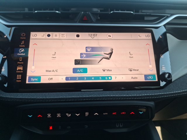 New 2026 Jeep Cherokee Laredo AWD/4WD image 21