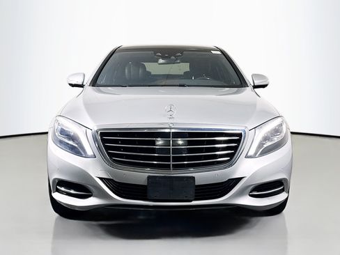 Used 2016 Mercedes-Benz S 550 Sedan image 2