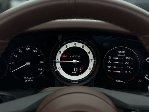 Used 2024 Porsche 911 50th Anniversary Edition image 25