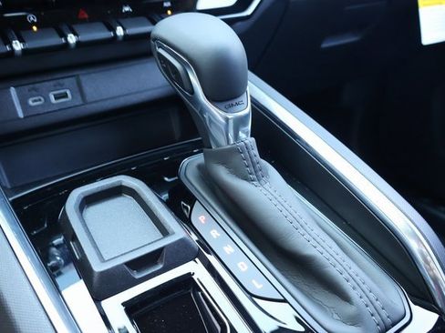 New 2026 GMC Canyon Elevation w/ Convenience Package image 24