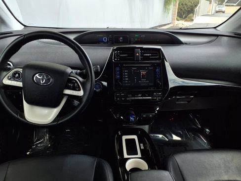 Certified 2016 Toyota Prius Three Touring FWD image 25