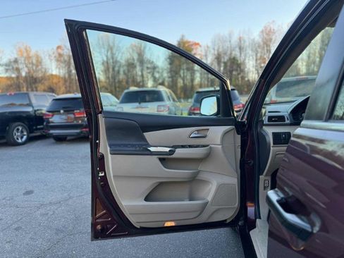 Used 2013 Honda Odyssey LX image 9