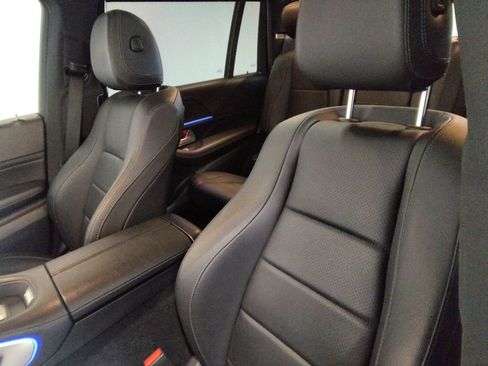 Used 2022 Mercedes-Benz GLS 450 4MATIC image 36