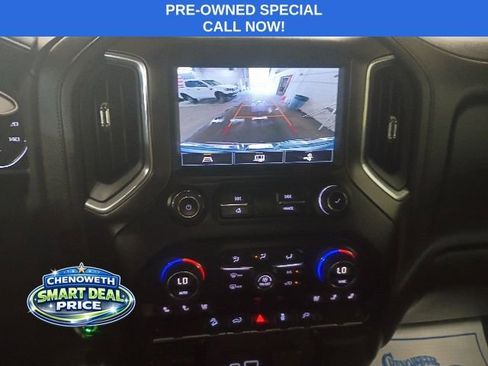 Used 2022 GMC Sierra 1500 AT4 w/ AT4 Preferred Package AWD/4WD image 14