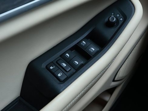 Certified 2022 Jeep Grand Cherokee L Limited image 23