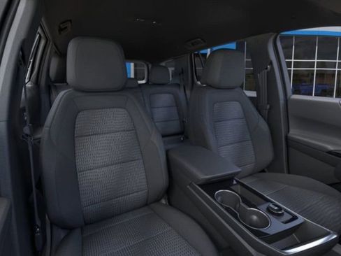 New 2026 Chevrolet Equinox LT w/ Convenience Package II FWD image 5