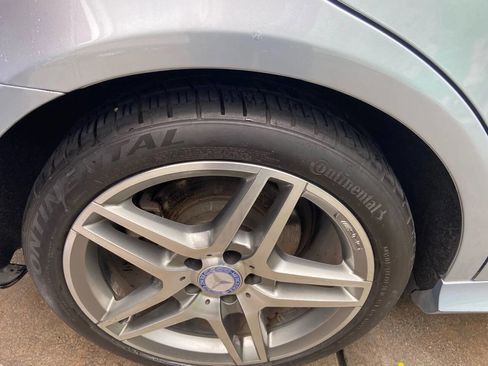 Used 2015 Mercedes-Benz E 400 Sedan w/ Driver Assistance Package image 16