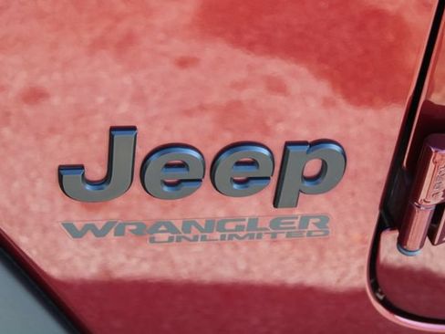 Used 2021 Jeep Wrangler Unlimited Sport AWD/4WD image 8