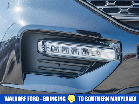 Used 2022 Ford Explorer XLT w/ Equipment Group 202A image 16