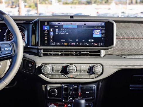 New 2026 Jeep Wrangler Unlimited Rubicon image 15