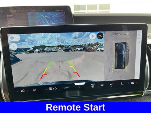 Used 2025 Ford Expedition Tremor AWD/4WD image 19