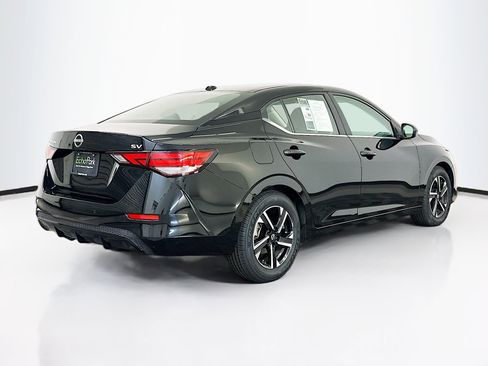 Used 2024 Nissan Sentra SV FWD image 9