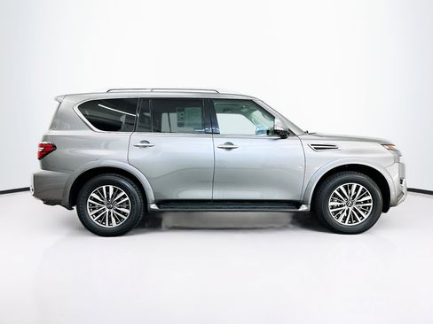 Used 2024 Nissan Armada SL image 10