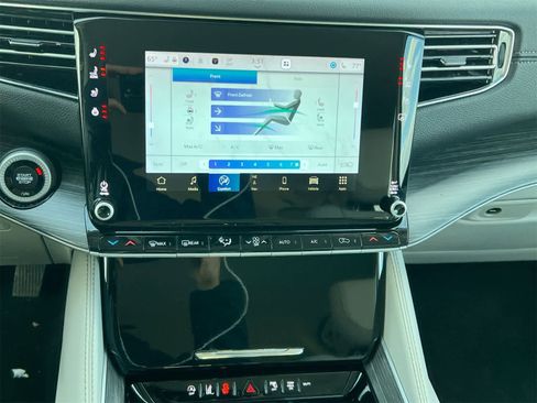 Used 2023 Jeep Wagoneer Series III w/ Preferred Equipment Group image 27