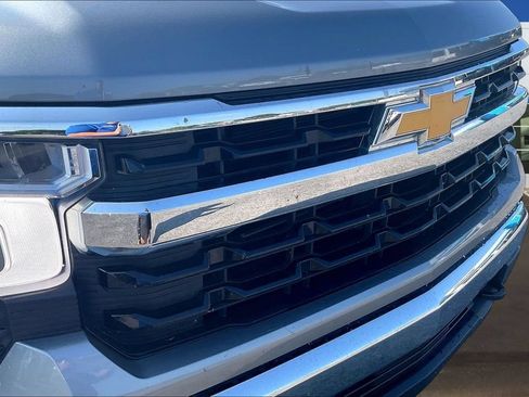 Used 2023 Chevrolet Silverado 1500 LT AWD/4WD image 33