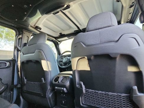 New 2026 Jeep Wrangler Unlimited Rubicon w/ Whitecap Package AWD/4WD image 16