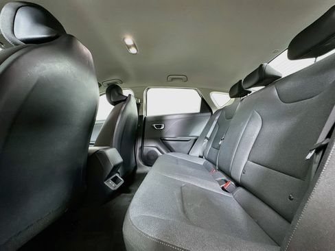 Used 2025 Kia K4 FWD image 26