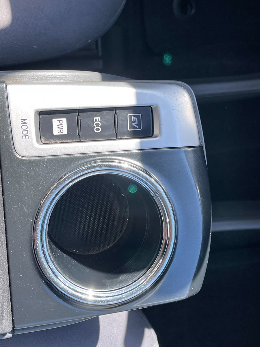 Used 2014 Toyota Prius V Three FWD image 17