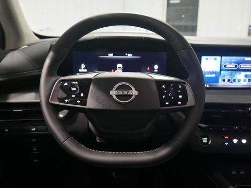 Used 2025 Nissan Murano SV image 20