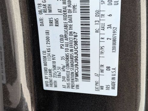 Used 2018 Ford Escape Titanium w/ Ford Safe & Smart Package AWD/4WD image 30