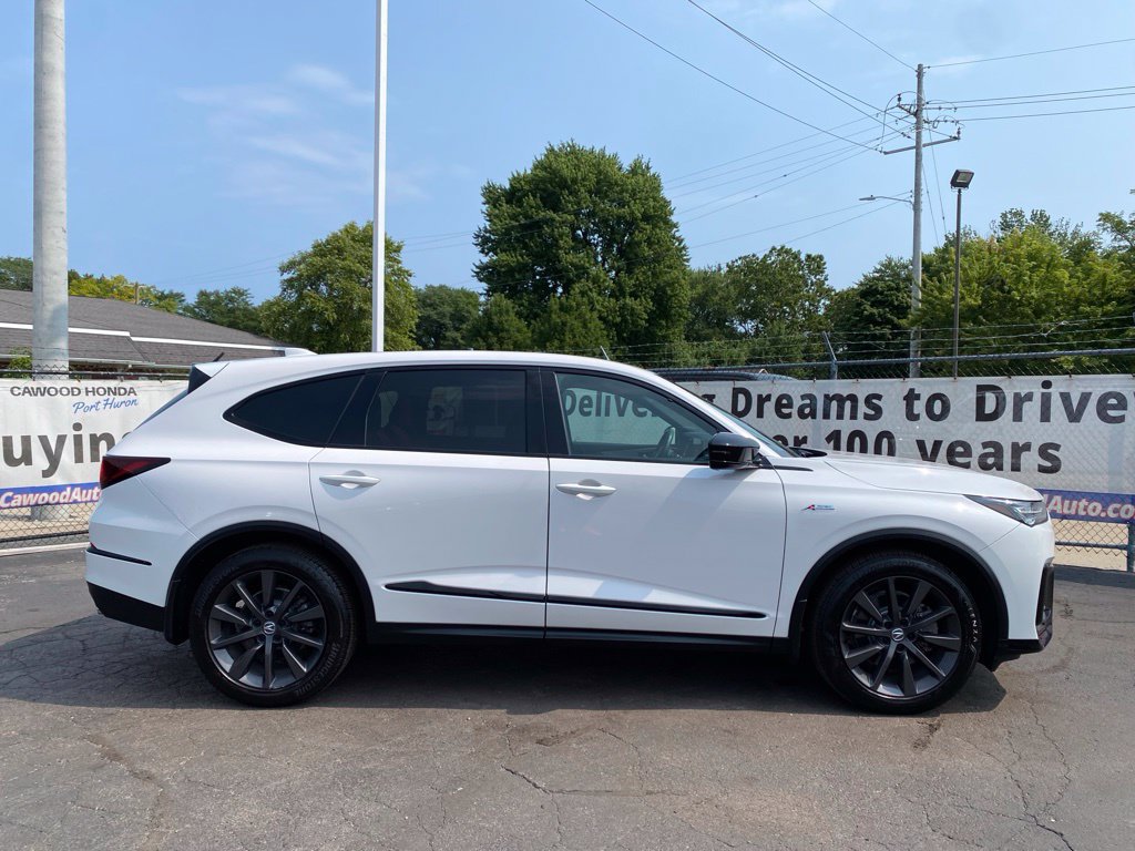 Used 2025 Acura MDX A-Spec AWD/4WD image 2