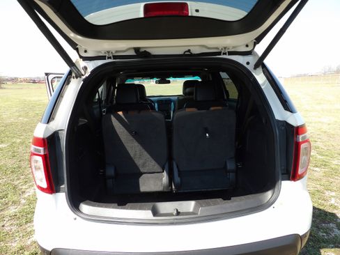 Used 2013 Ford Explorer Limited image 9