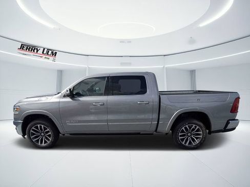 Used 2025 RAM 1500 Limited AWD/4WD image 7