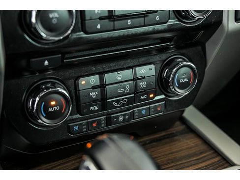 Used 2015 Ford F150 Lariat AWD/4WD image 23