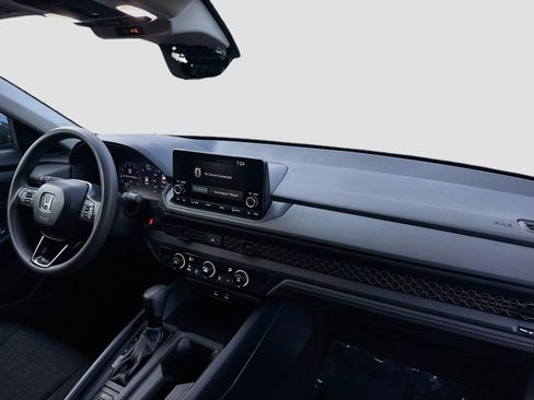 Used 2025 Honda Accord LX image 30