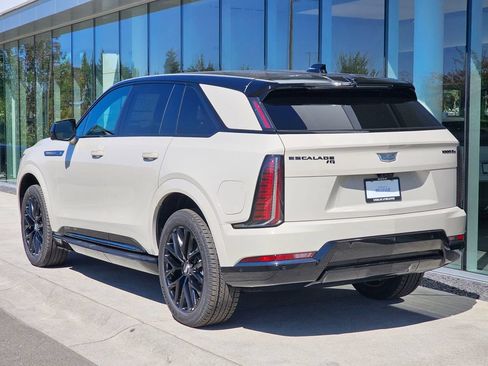 New 2026 Cadillac Escalade IQ Sport 2 w/ LPO, ONYX Package AWD/4WD image 3