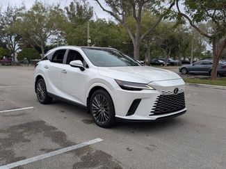 Used 2023 Lexus RX 350 w/ Accessory Package (Z1) video 3