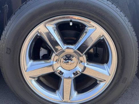 Used 2012 Chevrolet Avalanche LTZ AWD/4WD image 16