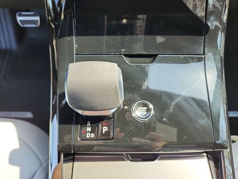 New 2026 Land Rover Range Rover Sport Dynamic SE AWD/4WD image 16