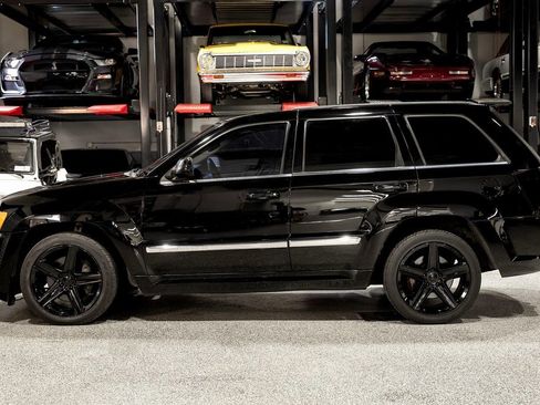 Used 2006 Jeep Grand Cherokee SRT8 w/ SRT Option Group I image 11