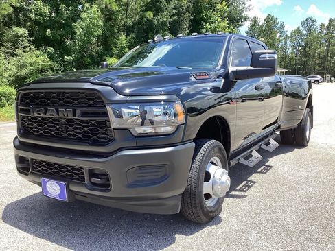 Used 2024 RAM 3500 Tradesman AWD/4WD image 3