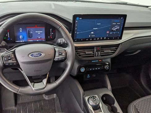 Certified 2023 Ford Escape Active w/ Tech Pack #1 AWD/4WD image 3