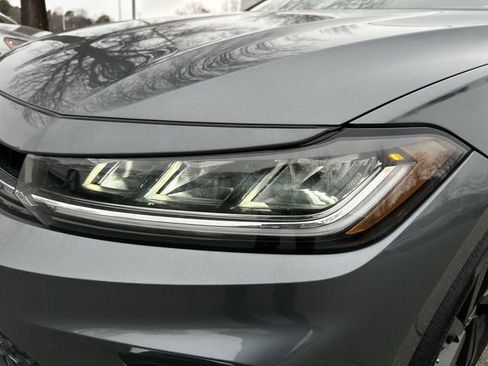 New 2026 Volkswagen Jetta SE image 9