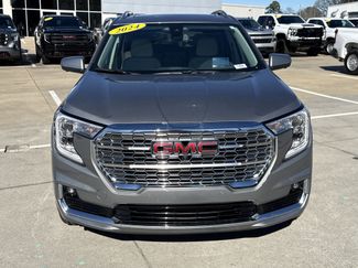 Used 2024 GMC Terrain Denali w/ Denali Premium Package video 2